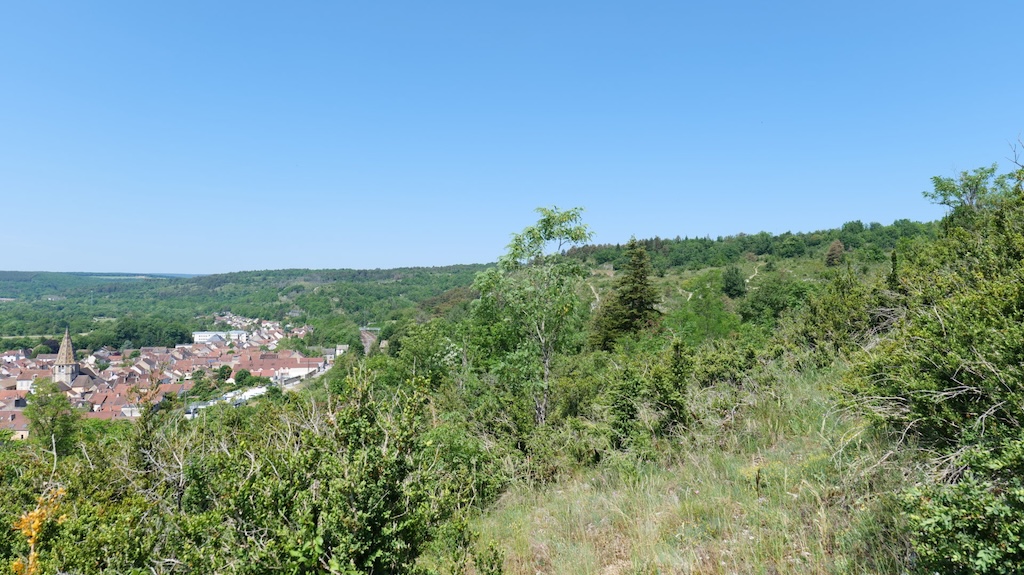 Panoramique sur l'Espace naturel sensible des pelouses et combes de la Vallée de l'Ouche