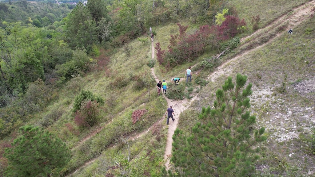Chantier nature sur l'Espace naturel sensible des Pelouses et combes de la Vallée de l'Ouche